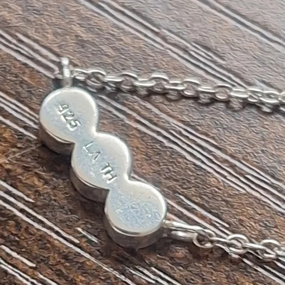 Elegant 925 Sterling Silver Necklace with Triple Disc Pendant - Picture 6 of 6